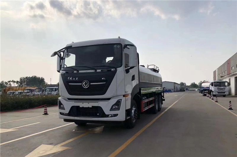 東風天龍后八輪20噸噴霧車，國六綠化噴灑車
